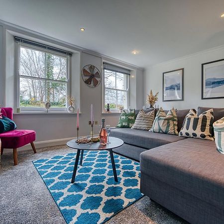 2 Bedroom Stylish Spacious Apt, Sleeps 6, Central Cheltenham, With Free Parking - By Blue Puffin Stays 外观 照片